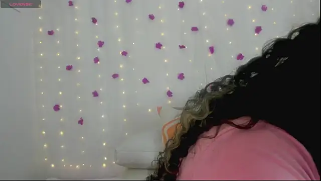 Snapshot of moana_taylor chatting on 10/03/25, 10:56 moana taylor online show from 10/03/25, 10:56