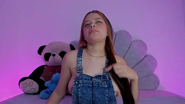 EmmaClarck online show from 12/13/24, 09:41