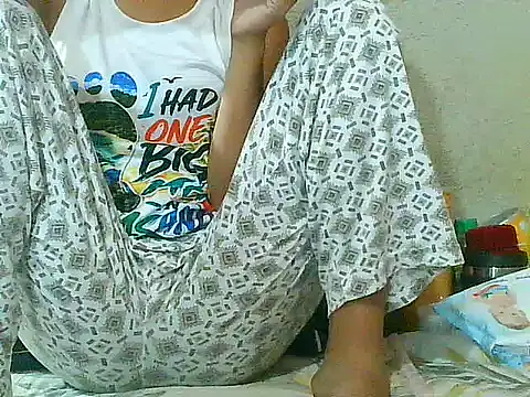 PinaySkinnyGirl online show from 06/28/26, 10:27