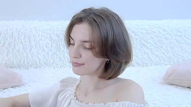Snapshot of Beauty_Alex chatting on 07/10/26, 02:38 Beauty Alex online show from 07/10/26, 02:38