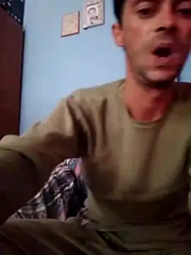 Snapshot of tonnino94 chatting on 07/30/26, 01:54 tonnino94 online show from 07/30/26, 01:54