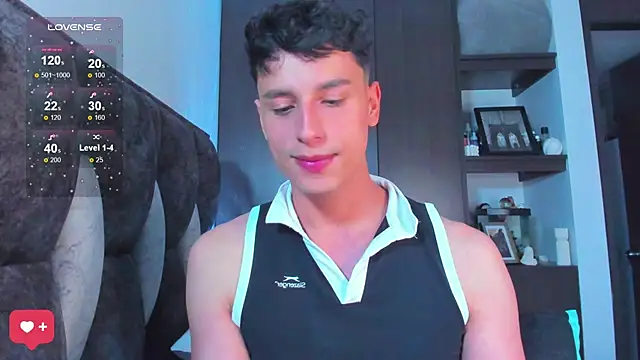 Snapshot of I_Gabriel chatting on 03/15/25, 11:28 I Gabriel online show from 03/15/25, 11:28