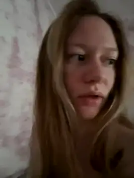 Snapshot of ConnieDaw chatting on 12/03/24, 05:31 ConnieDaw online show from 12/03/24, 05:31