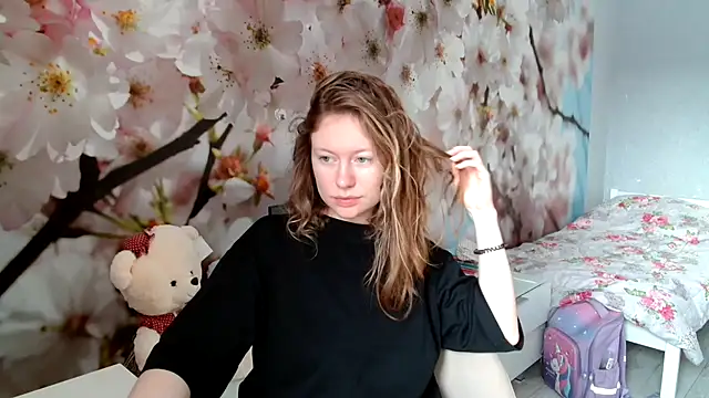 Snapshot of ConnieDaw chatting on 01/18/25, 08:10 ConnieDaw online show from 01/18/25, 08:10