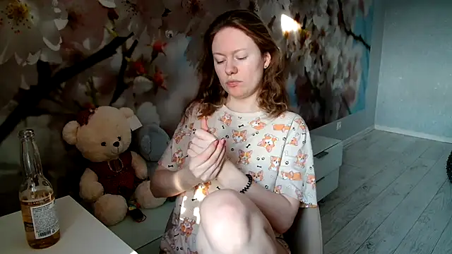 Snapshot of ConnieDaw chatting on 02/04/25, 06:04 ConnieDaw online show from 02/04/25, 06:04