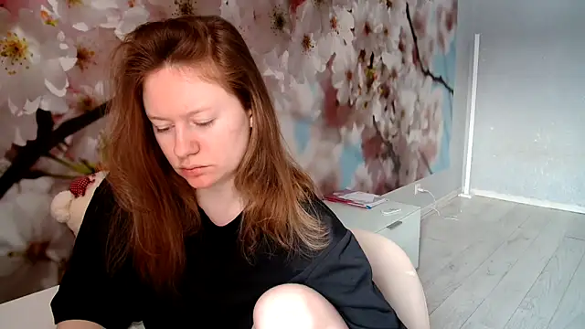 Snapshot of ConnieDaw chatting on 02/12/25, 05:47 ConnieDaw online show from 02/12/25, 05:47