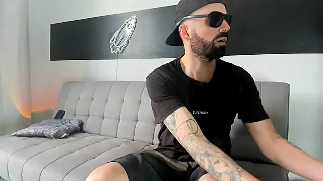 Snapshot of MattxFeet chatting on 12/18/24, 09:40 MattxFeet online show from 12/18/24, 09:40