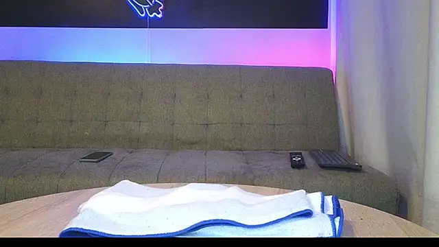 Snapshot of MattxFeet chatting on 11/27/25, 09:50 MattxFeet online show from 11/27/25, 09:50