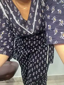 Preet Kaur 69 online show from 02/22/25, 06:41