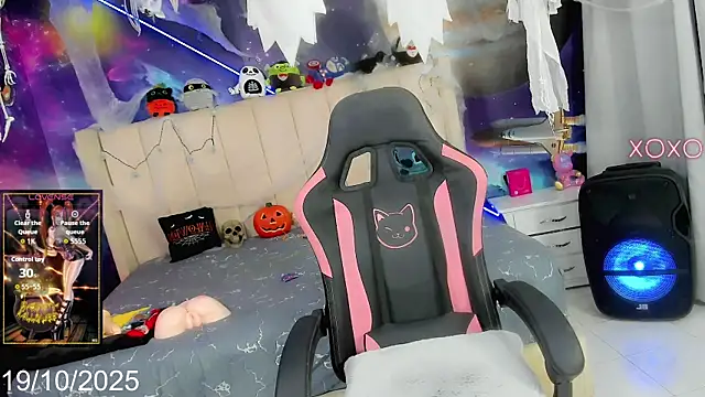 Nella Dolls online show from 10/19/25, 08:42