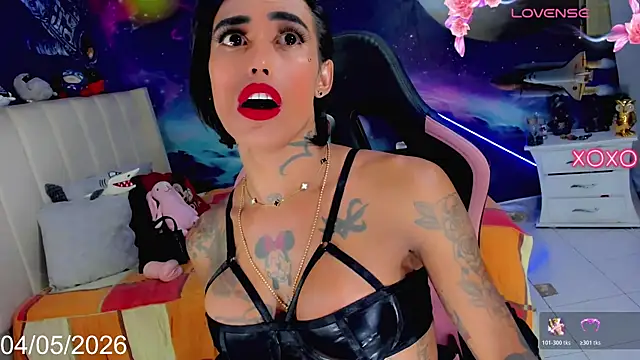 Nella Dolls online show from 05/05/26, 03:03