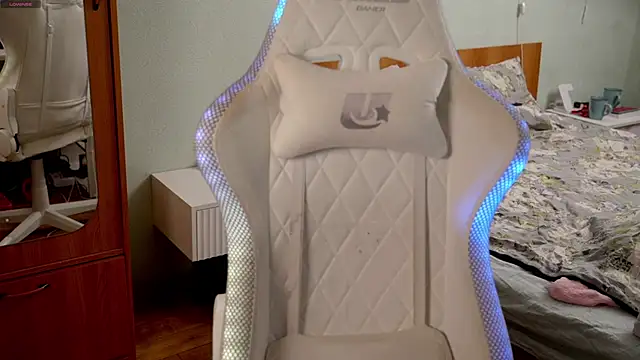 ho1yho1e online show from 02/25/26, 05:55