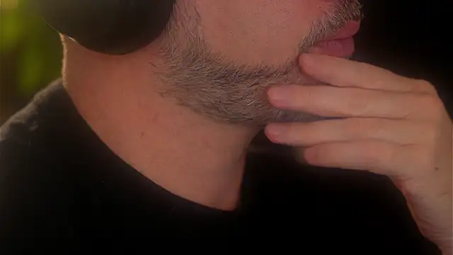 Snapshot of Sanders_White chatting on 09/18/25, 04:53 Sanders White online show from 09/18/25, 04:53