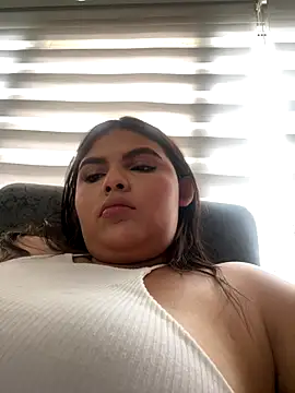 Lia sexx online show from 11/09/25, 06:06