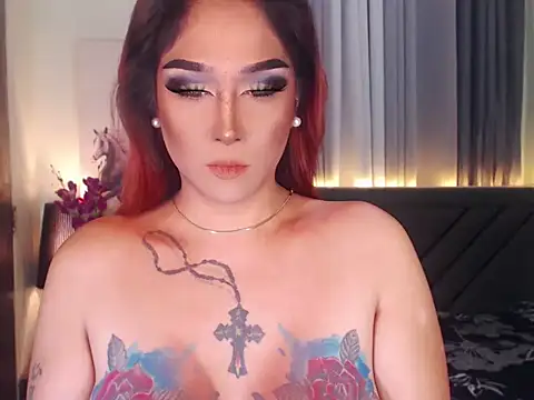 Snapshot of Transdomts4u chatting on 10/30/25, 04:08 Transdomts4u online show from 10/30/25, 04:08