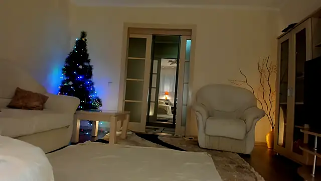 Snapshot of Butterfly-_ chatting on 12/29/24, 03:54 Butterfly- online show from 12/29/24, 03:54