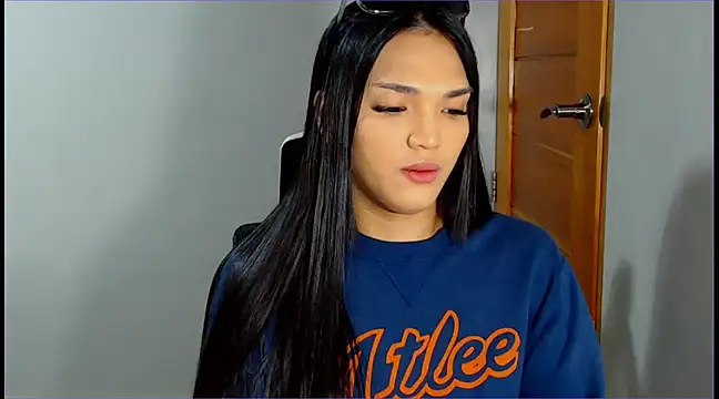 WONDERWOMAN2023 online show from 02/17/25, 01:25