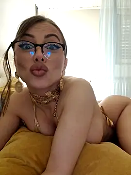 TamaraSavage online show from 03/11/25, 12:28