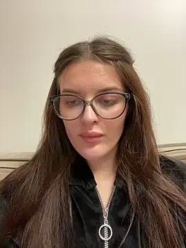 little belucci online show from 01/28/25, 03:25