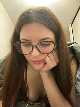 little belucci online show from 01/29/25, 05:56