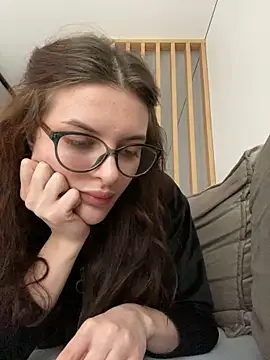 little belucci online show from 02/01/25, 11:54