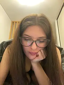 little belucci online show from 02/03/25, 05:24