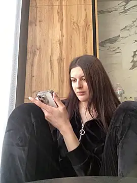 little belucci online show from 03/01/25, 09:15