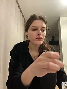 little belucci online show from 03/11/25, 06:08