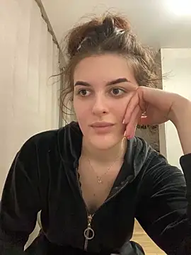 little belucci online show from 03/13/25, 06:23