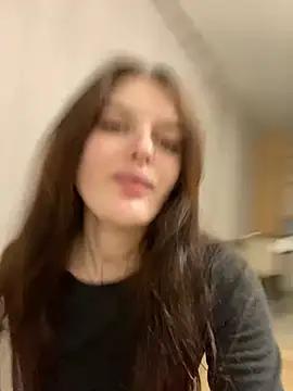 little belucci online show from 03/17/25, 07:04