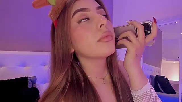 MaddyyLennon online show from 12/23/24, 03:01