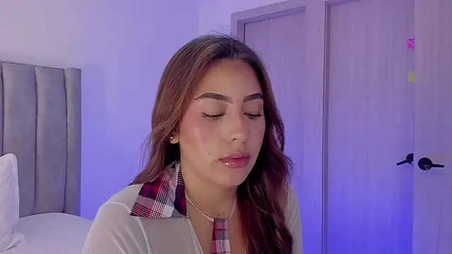 MaddyyLennon online show from 03/28/26, 07:46