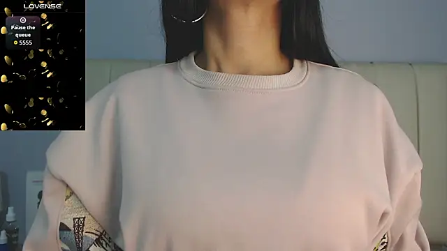 Snapshot of amy_le01 chatting on 07/20/26, 01:57 amy le01 online show from 07/20/26, 01:57