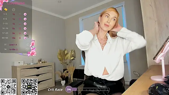 HotyPlays online show from 10/16/25, 02:18