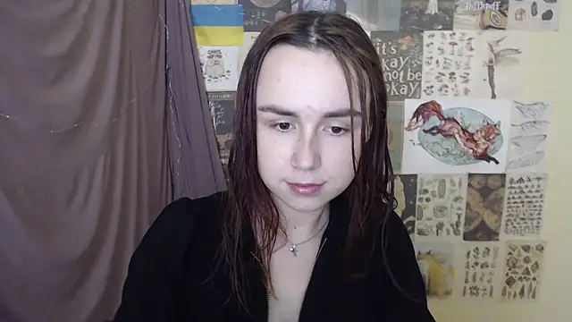 VeryVeryVeryShy  online show from 11/29/25, 07:39