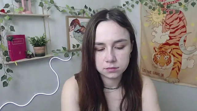 VeryVeryVeryShy  online show from 04/15/26, 05:47