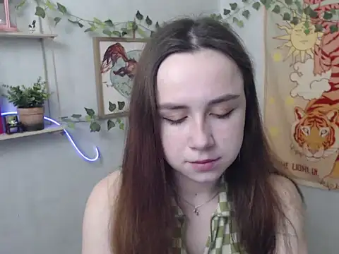VeryVeryVeryShy  online show from 04/27/26, 05:27