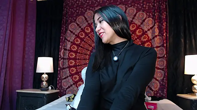 Zahra Elena online show from 06/01/26, 01:13