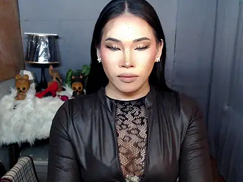 Ur Fantastic Lina online show from 03/19/26, 02:54