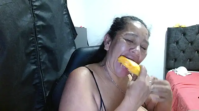 katia mature online show from 10/01/25, 03:45