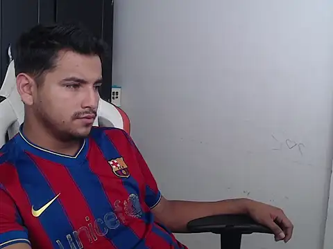 kylian 07 online show from 02/25/26, 05:22