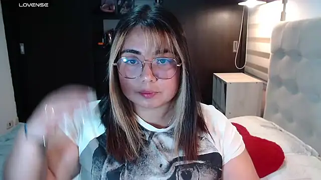 yini angel online show from 07/07/26, 04:37