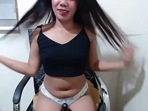Snapshot of Skinny_regie99xxx chatting on 05/24/26, 10:42 Skinny regie99xxx online show from 05/24/26, 10:42