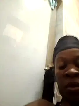 Snapshot of africanpussy22 chatting on 04/08/26, 01:44 africanpussy22 online show from 04/08/26, 01:44