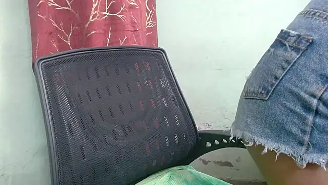 sweet-alia online show from 01/18/26, 02:54