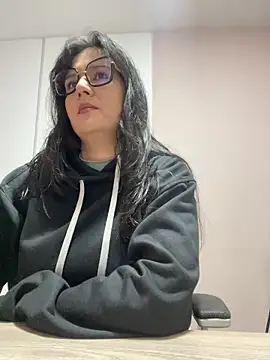 SWEETLILY18 online show from 02/12/25, 11:07