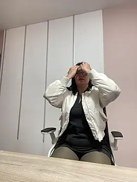 SWEETLILY18 online show from 02/27/25, 11:31