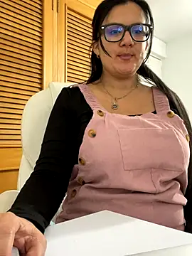 SWEETLILY18 online show from 09/11/25, 10:10