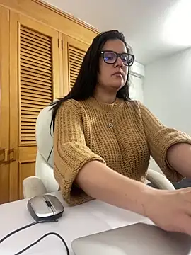 SWEETLILY18 online show from 10/03/25, 10:18