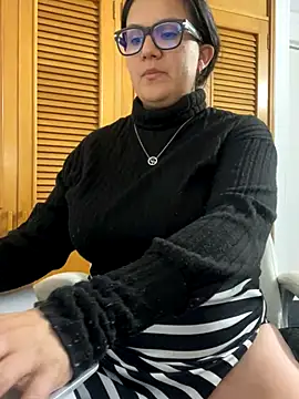 SWEETLILY18 online show from 11/10/25, 10:20